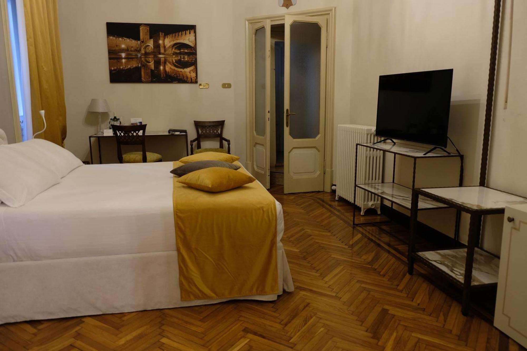 Ferienwohnung Residenza Palazzo Negri Verona Exterior foto