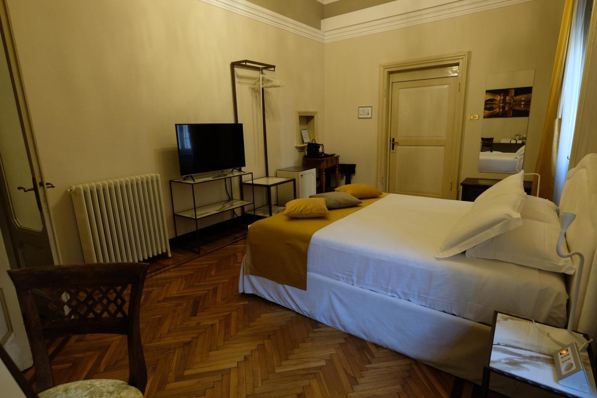 Ferienwohnung Residenza Palazzo Negri Verona Exterior foto